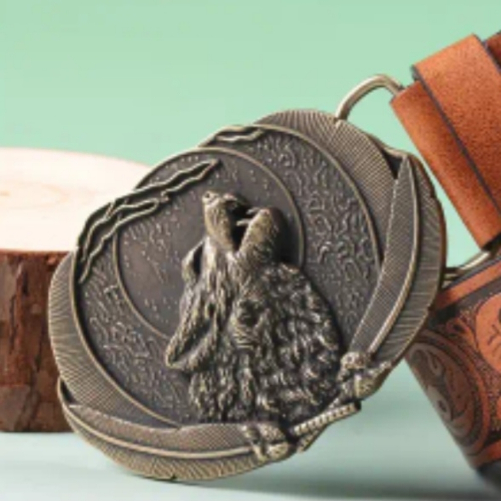 Unique New Howling Wolf And Feathers Belt buckle fits 1.5 belt buckle